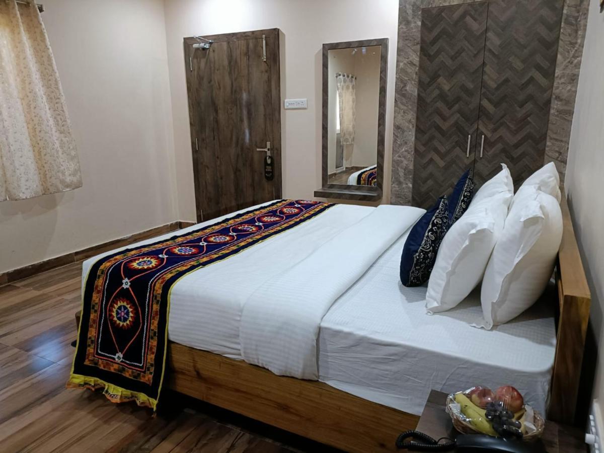 Goroomgo Silicon Residency Puri Near Sea Beach & Temple - Luxurious Room - Lift And Parking Facilities - Best Seller Eksteriør bilde