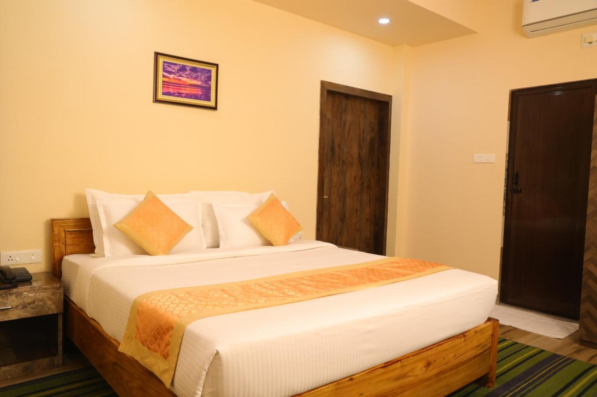 Goroomgo Silicon Residency Puri Near Sea Beach & Temple - Luxurious Room - Lift And Parking Facilities - Best Seller Eksteriør bilde