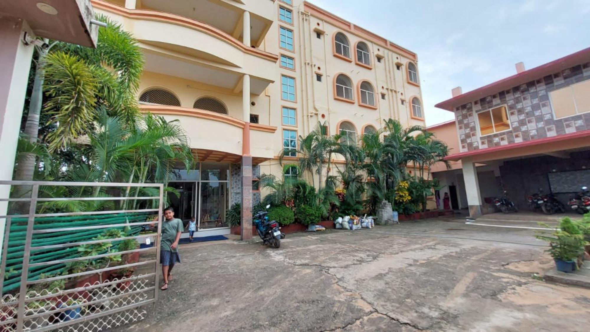 Goroomgo Silicon Residency Puri Near Sea Beach & Temple - Luxurious Room - Lift And Parking Facilities - Best Seller Eksteriør bilde